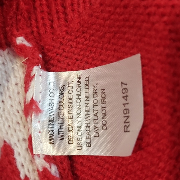 Runaway Gingerbread Man Red Ugly Sweater Christmas Party w/ Festive Earrings - Picture 6 of 8